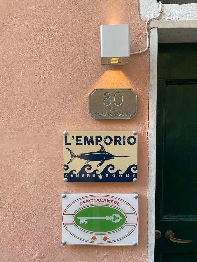 L'Emporio Rooms Manarola Exterior photo